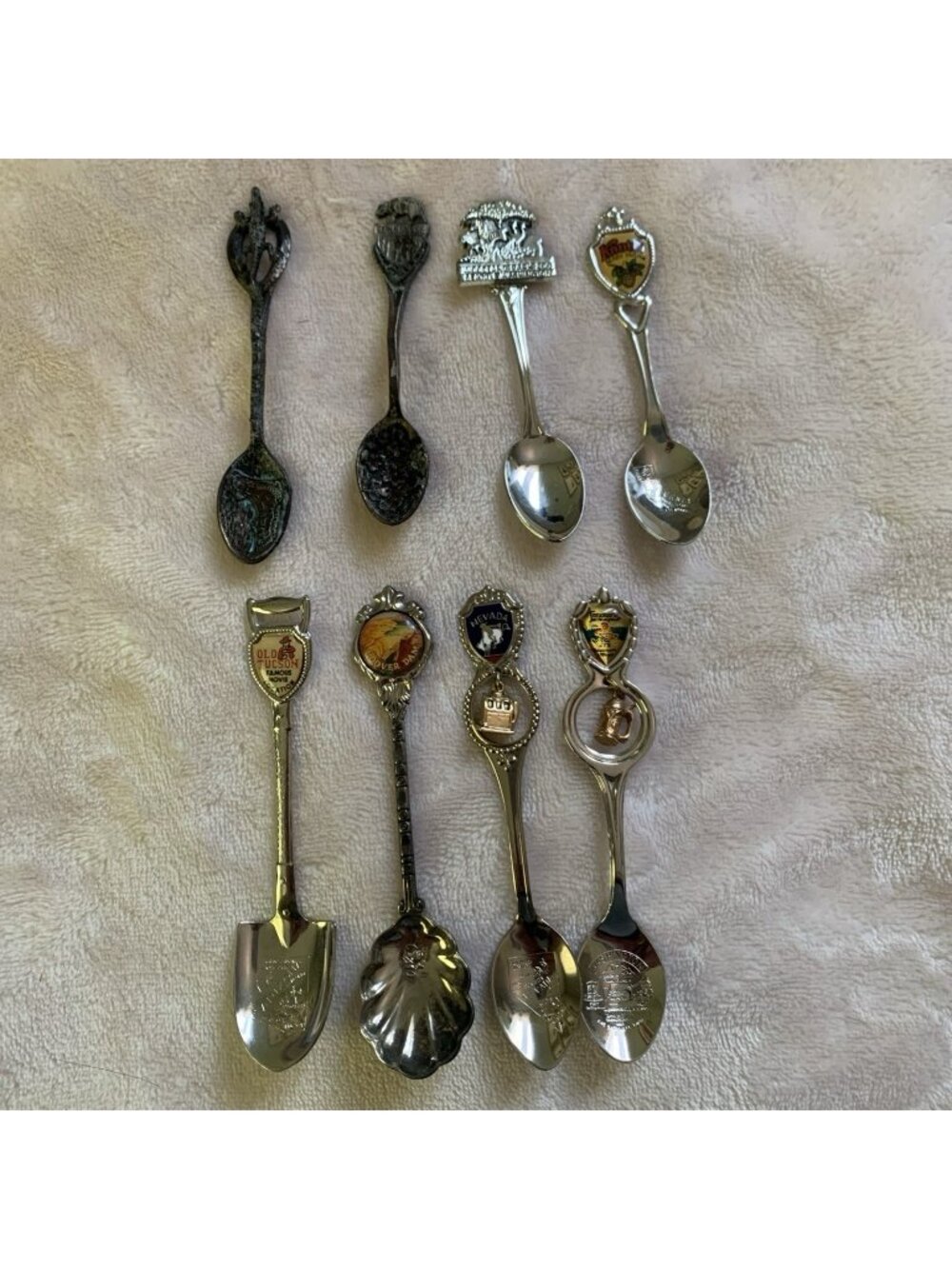 Lot Of 8 USA Souvenir Spoons Florida Keys Tucson Hoover Knotts Berry Zoo VTG